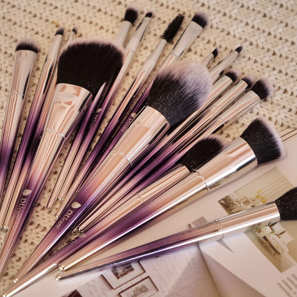 Makeup Brushes Set 17Pcs Professional Makeup Brushes Face Eye Shadow Eyeliner Foundation Blush Lip Powder Blending Brushes